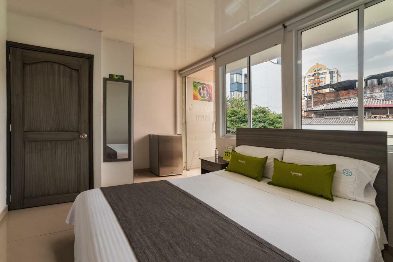 Ayenda 1121 Exito Otel Pereira Dış mekan fotoğraf