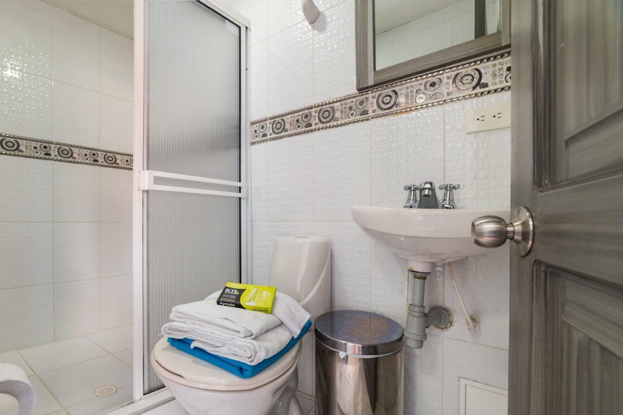 Ayenda 1121 Exito Otel Pereira Dış mekan fotoğraf