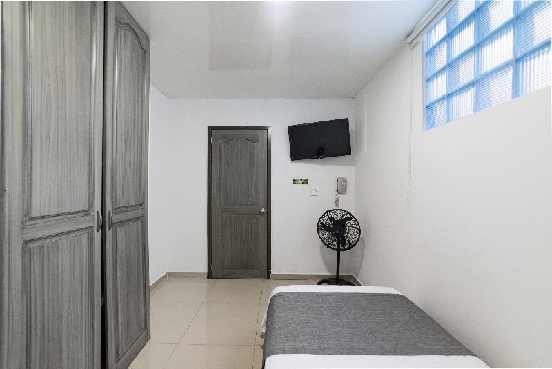 Ayenda 1121 Exito Otel Pereira Dış mekan fotoğraf